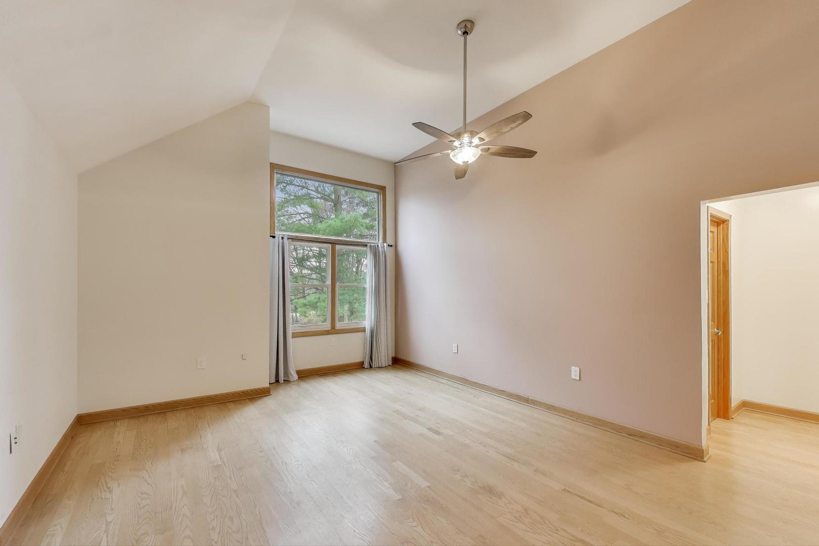 5695 S Park Place Drive, Rochelle, IL 61068