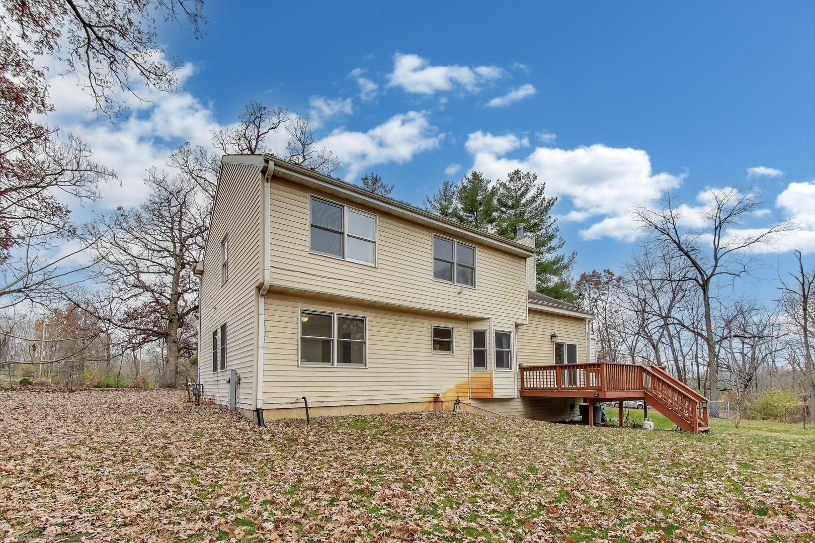 5695 S Park Place Drive, Rochelle, IL 61068