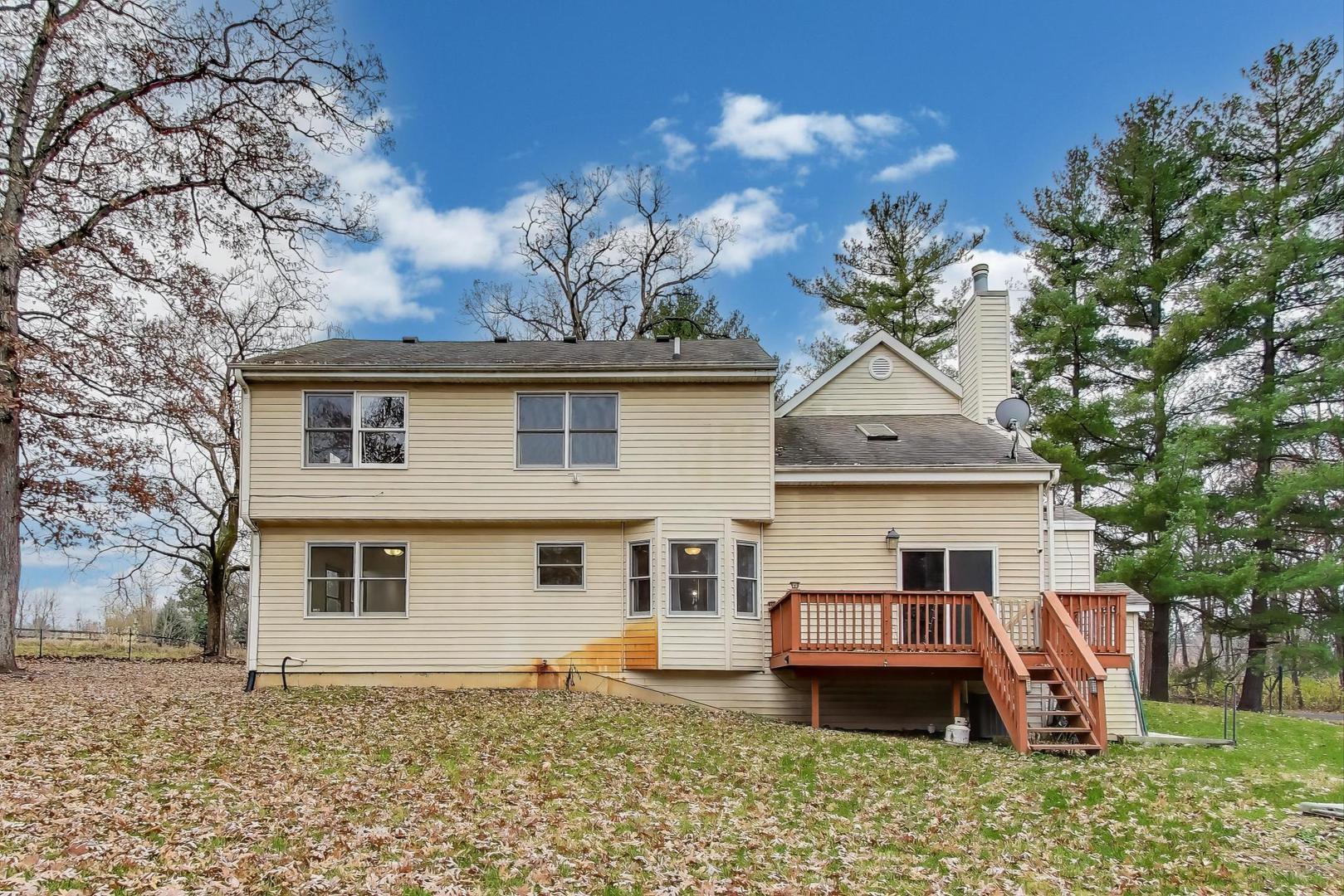 5695 S Park Place Drive, Rochelle, IL 61068