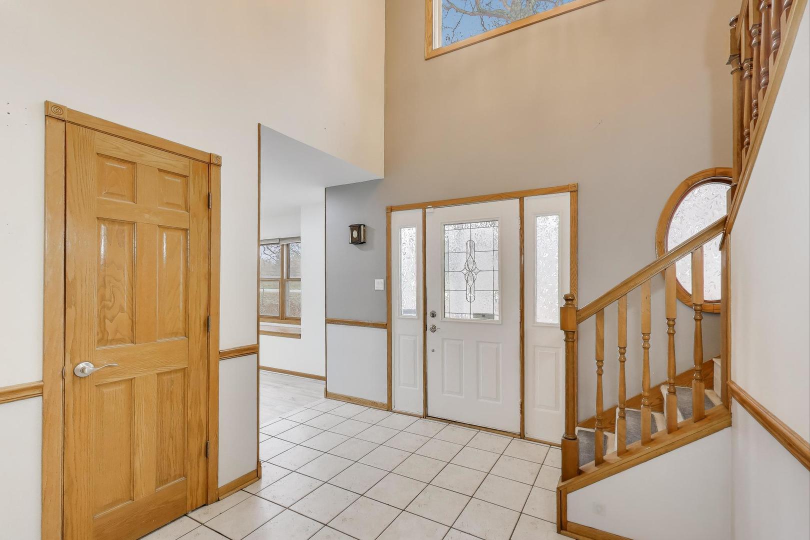 5695 S Park Place Drive, Rochelle, IL 61068