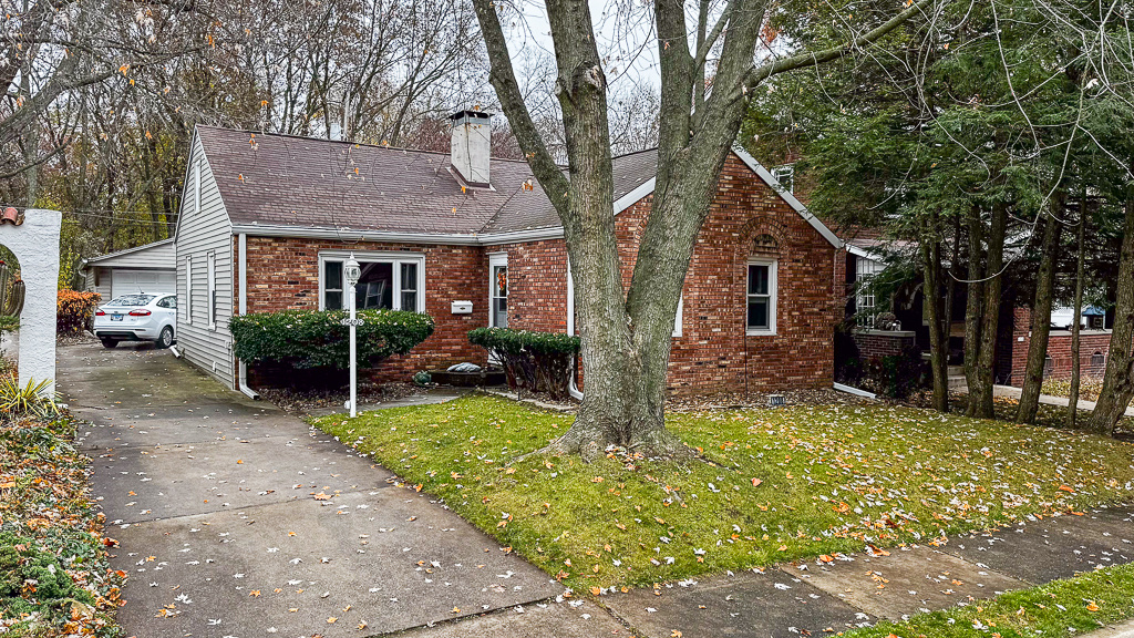 1208 Hillcrest Street, Normal, IL 61761