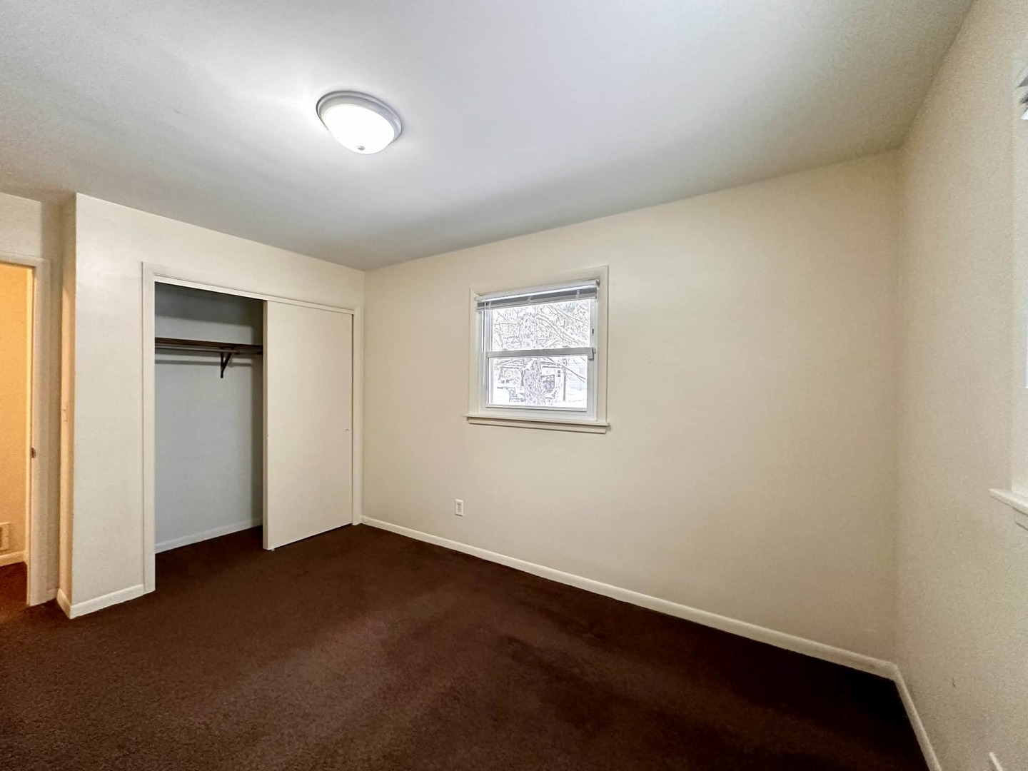 2720 Gilboa Avenue, Zion, IL 60099