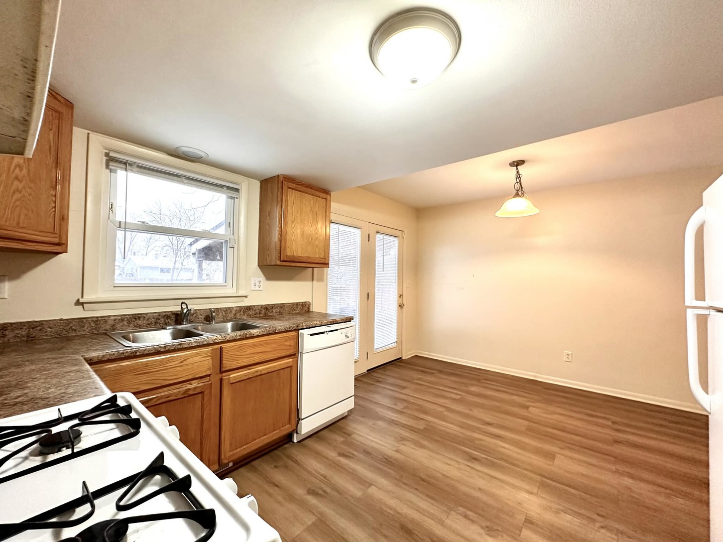 2720 Gilboa Avenue, Zion, IL 60099