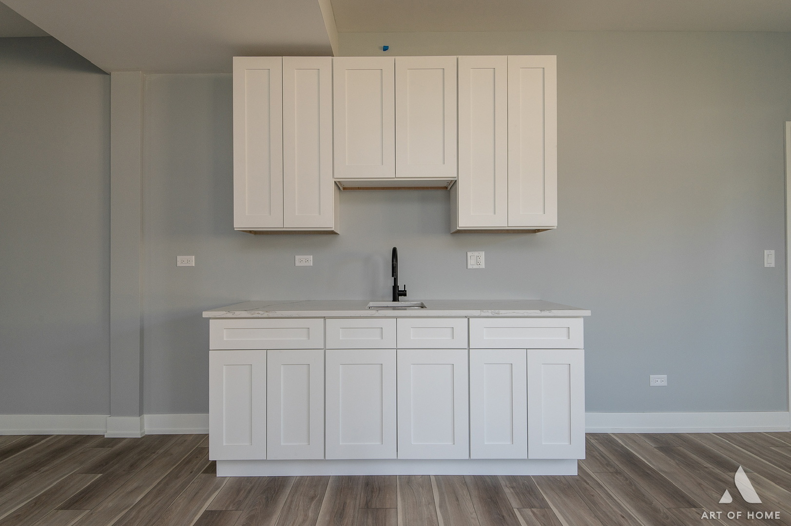 8650 Lockwood Avenue, Burbank, IL 60459