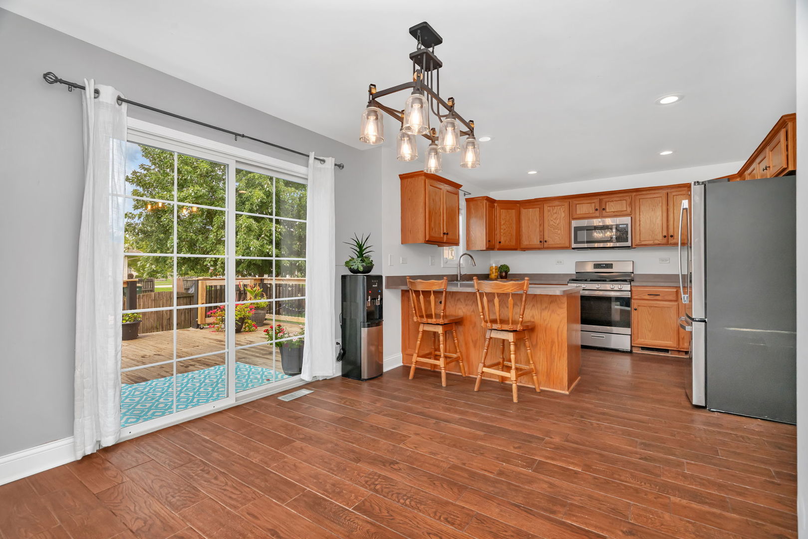 1110 S Sandstone Drive, Diamond, IL 60416