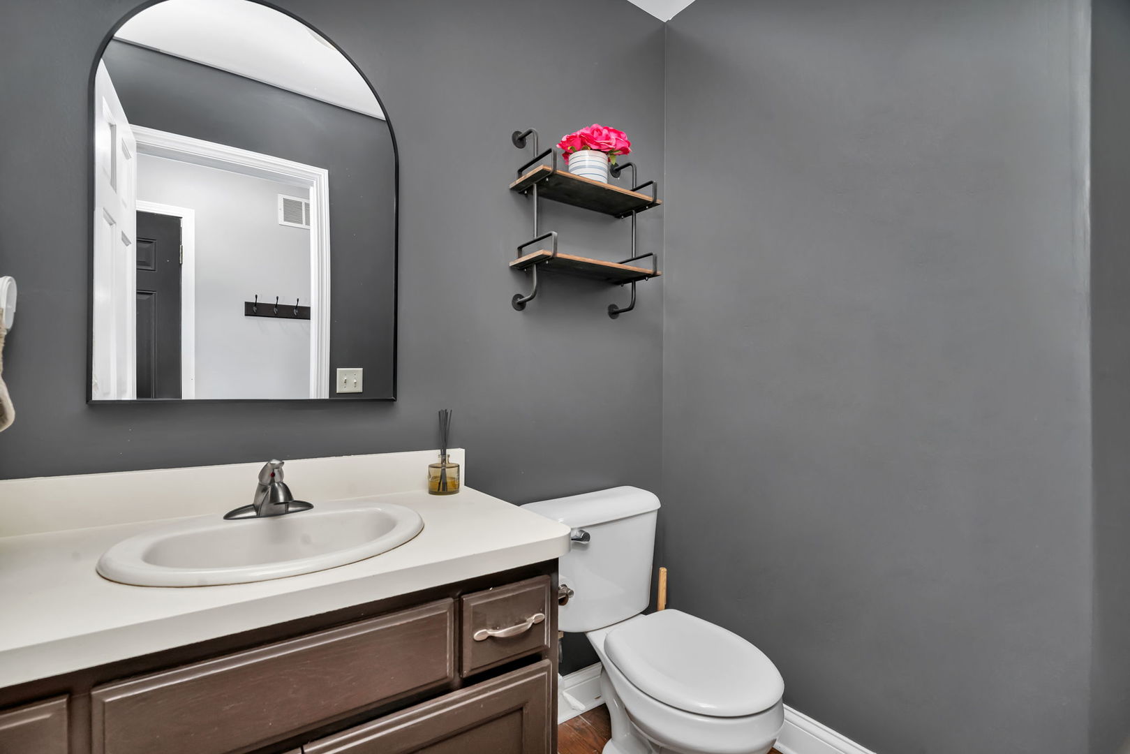 1110 S Sandstone Drive, Diamond, IL 60416