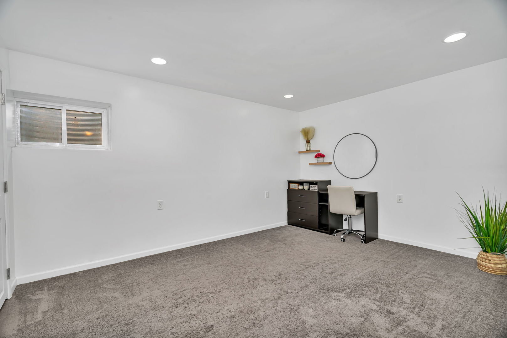 1110 S Sandstone Drive, Diamond, IL 60416