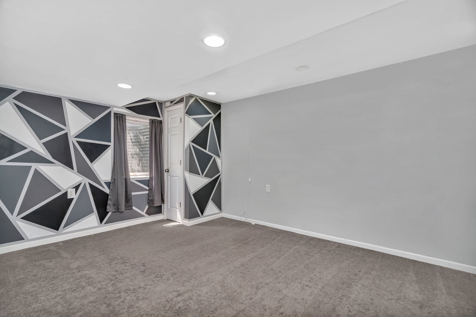 1110 S Sandstone Drive, Diamond, IL 60416