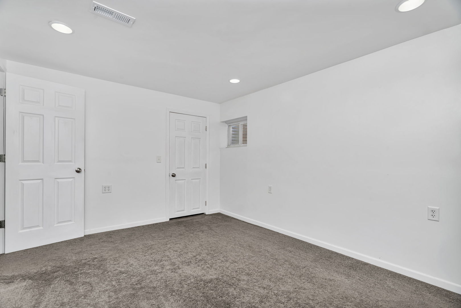 1110 S Sandstone Drive, Diamond, IL 60416