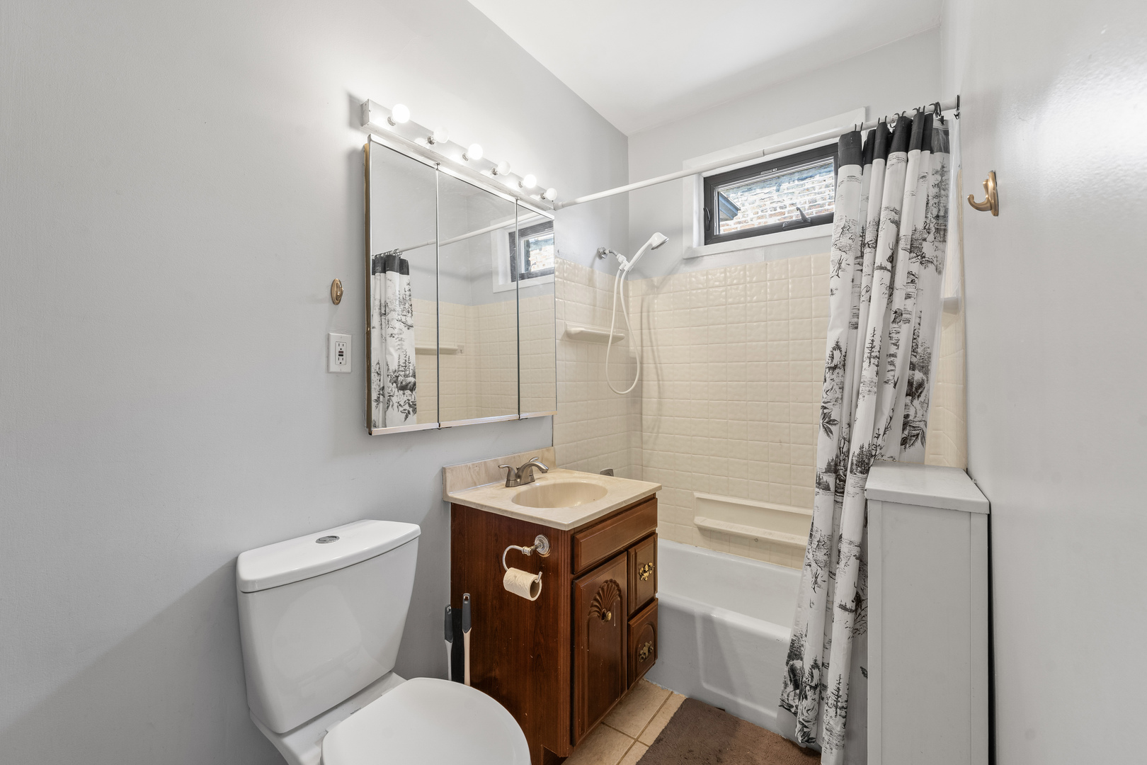 5455 S Ingleside Avenue #3E, Chicago, IL 60615