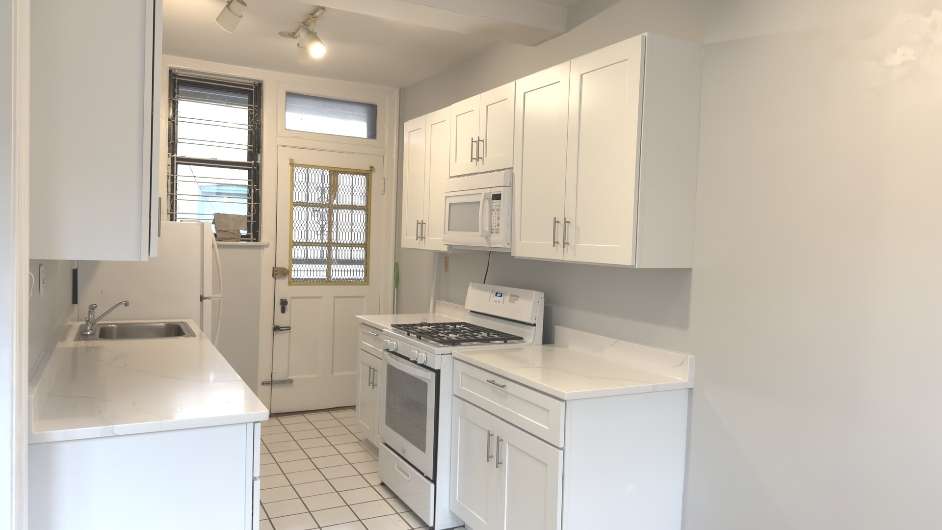 5455 S Ingleside Avenue #3E, Chicago, IL 60615