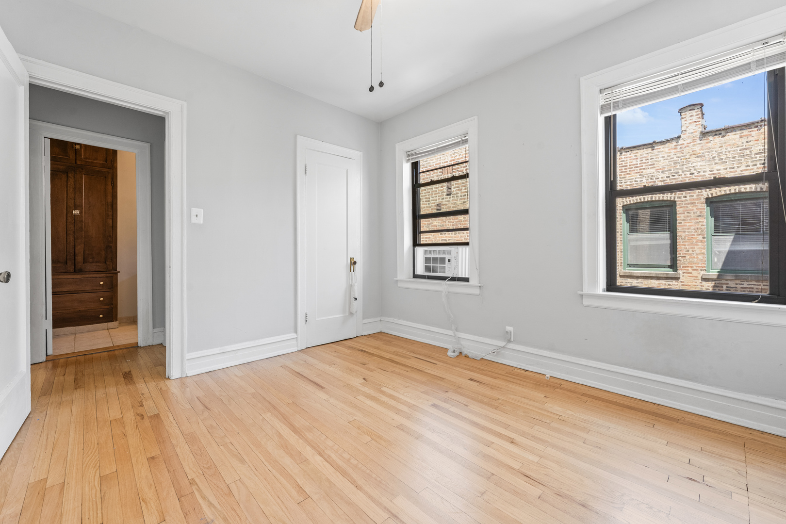 5455 S Ingleside Avenue #3E, Chicago, IL 60615