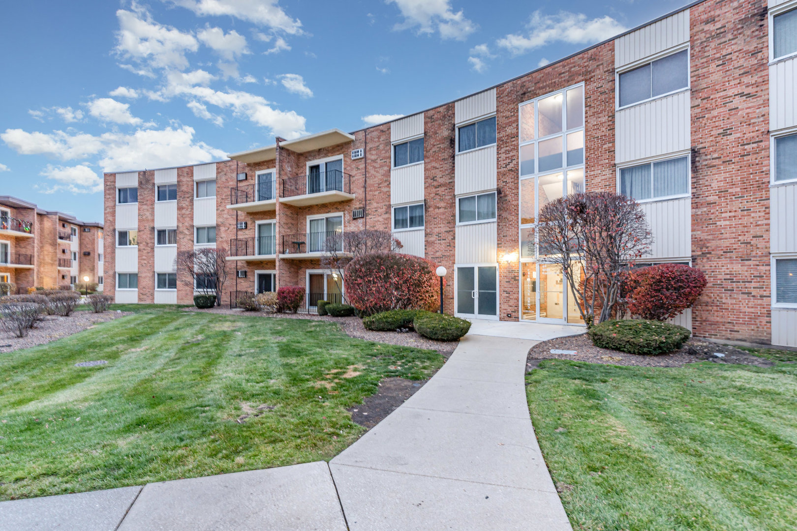 9724 S Karlov Avenue #103, Oak Lawn, IL 60453