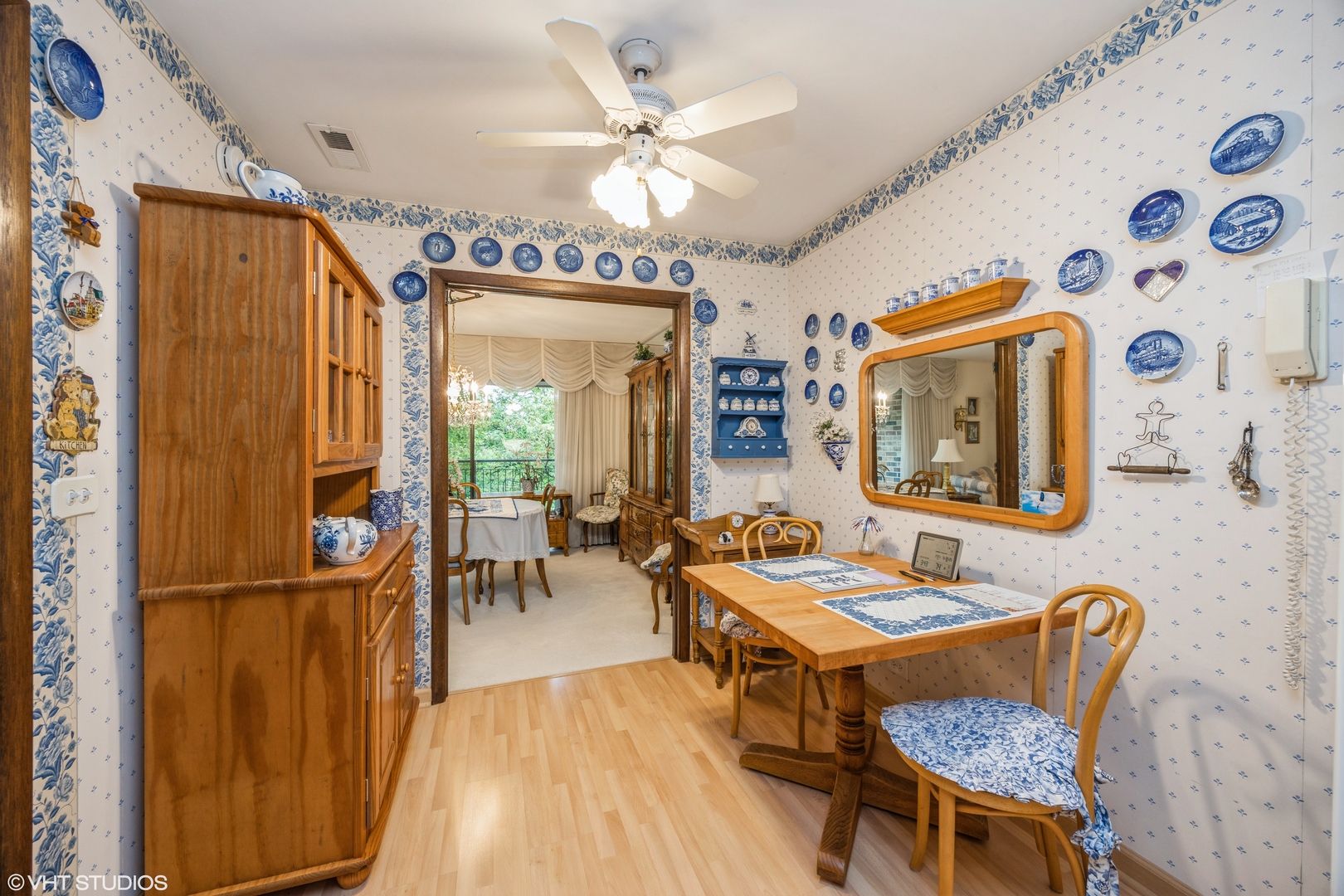 301 Lake Hinsdale Drive #404, Willowbrook, IL 60527