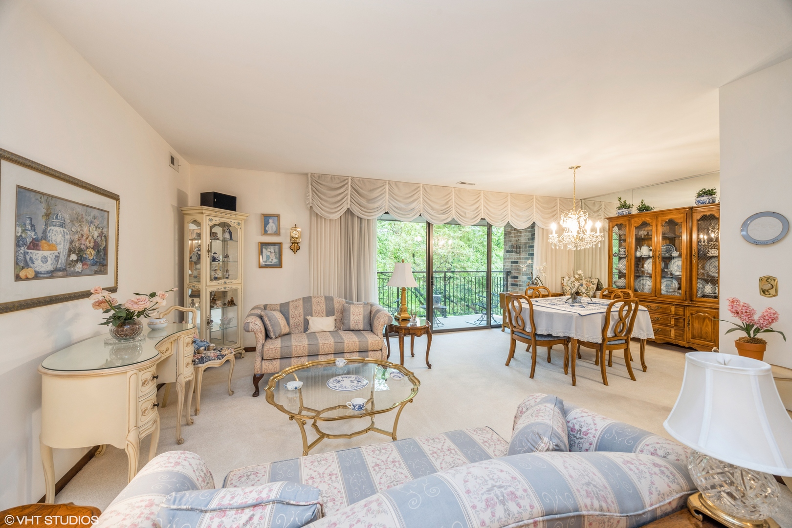 301 Lake Hinsdale Drive #404, Willowbrook, IL 60527