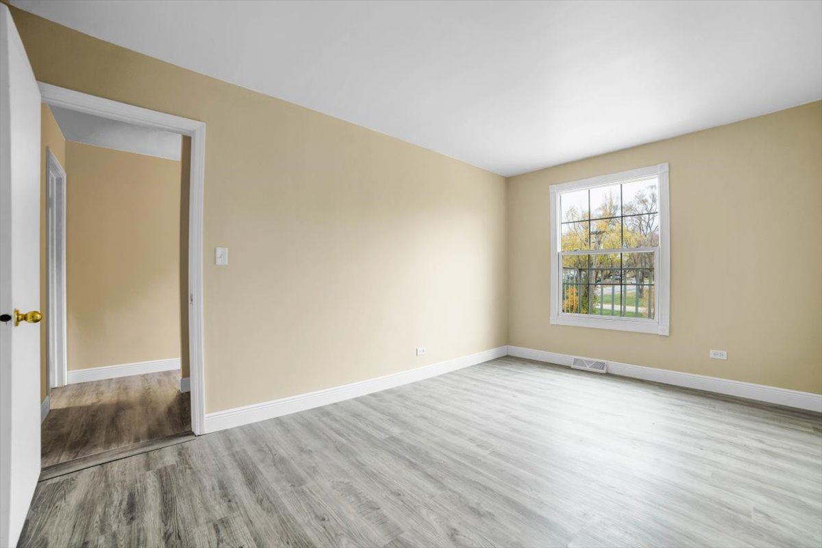 1295 Pearl Avenue #D, Glendale Heights, IL 60139