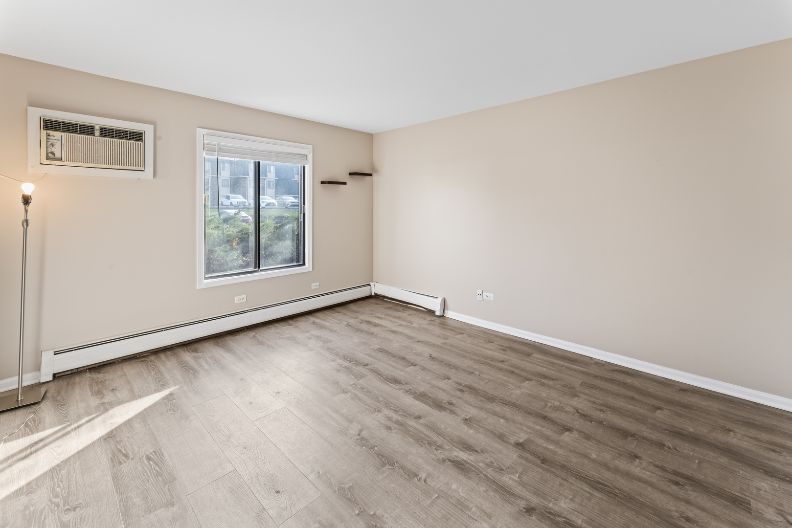 Vernon Hills, IL 60061