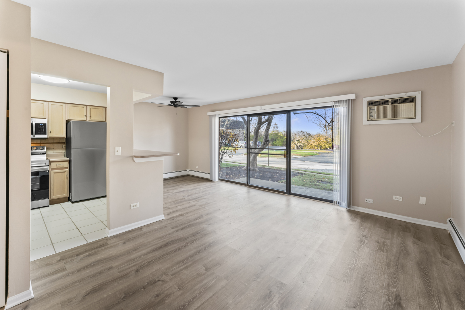 Vernon Hills, IL 60061