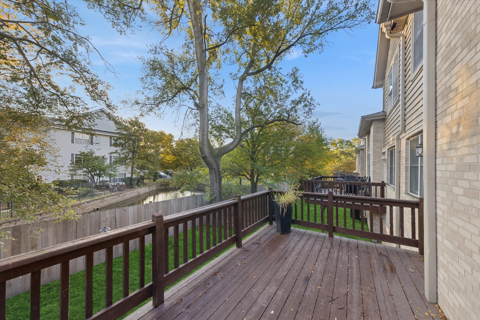 315 Regal Court, Clarendon Hills, IL 60514