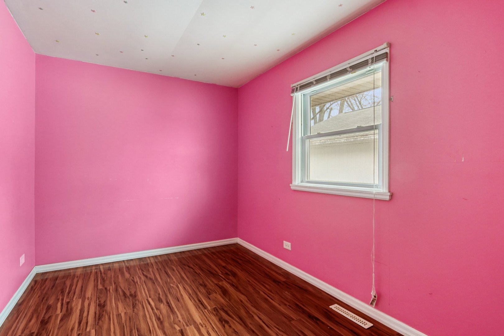 1620 Lotus Drive, Round Lake Beach, IL 60073