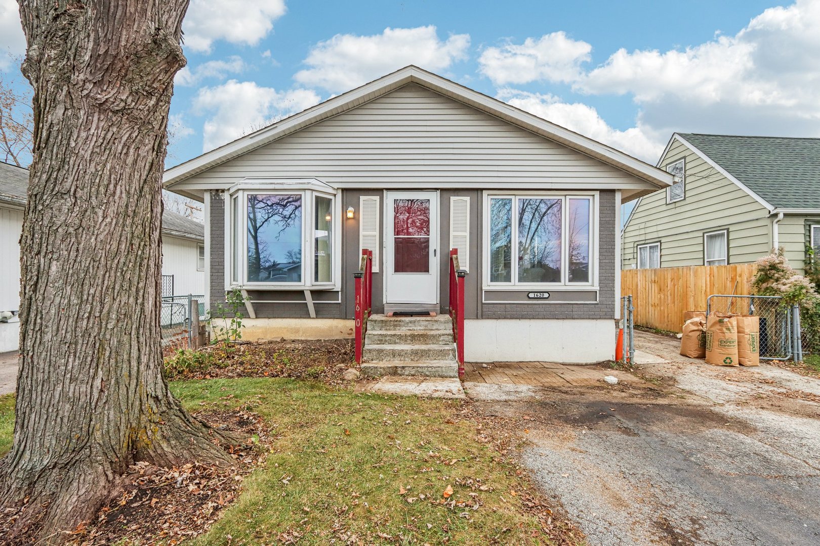 1620 Lotus Drive, Round Lake Beach, IL 60073