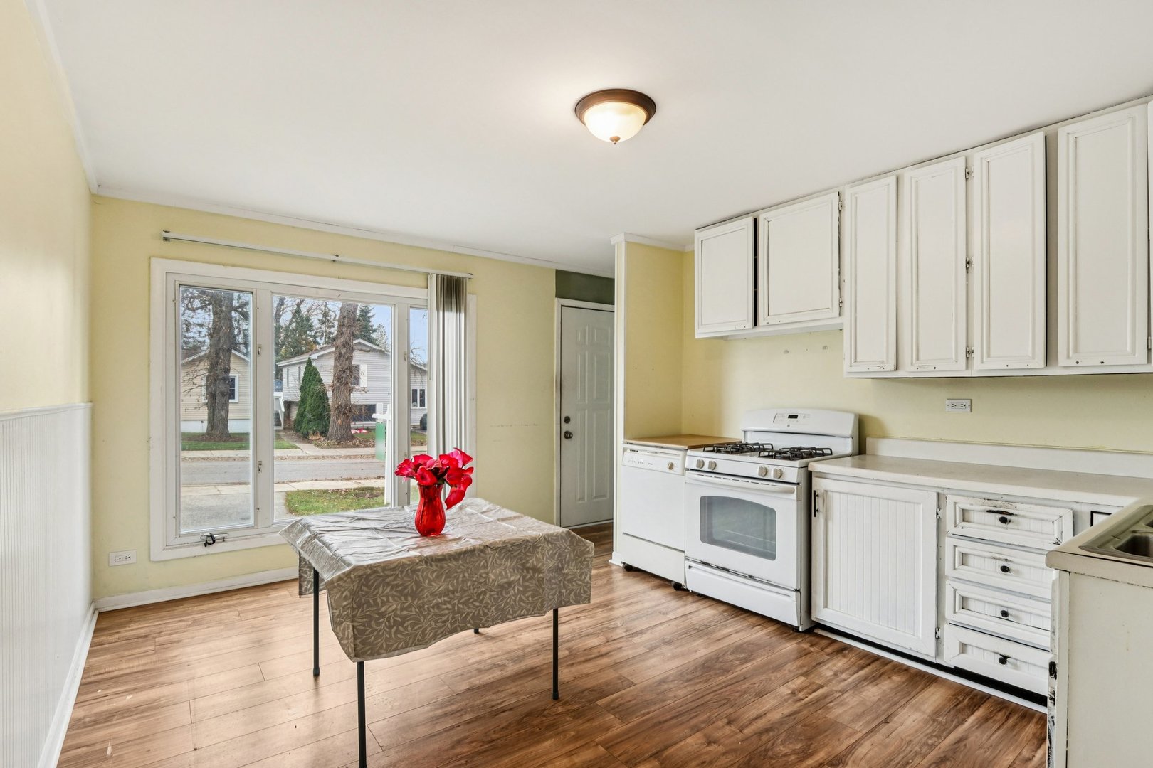 1620 Lotus Drive, Round Lake Beach, IL 60073