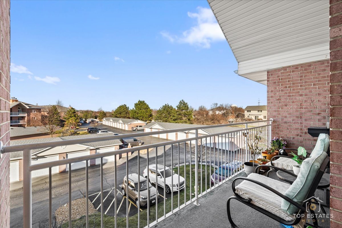 17950 Settlers Pond Way #3B, Orland Park, IL 60467