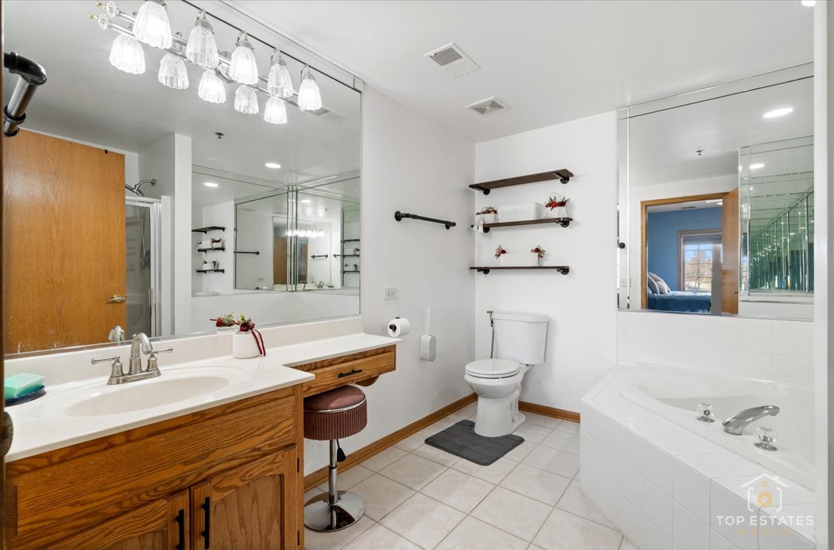 17950 Settlers Pond Way #3B, Orland Park, IL 60467