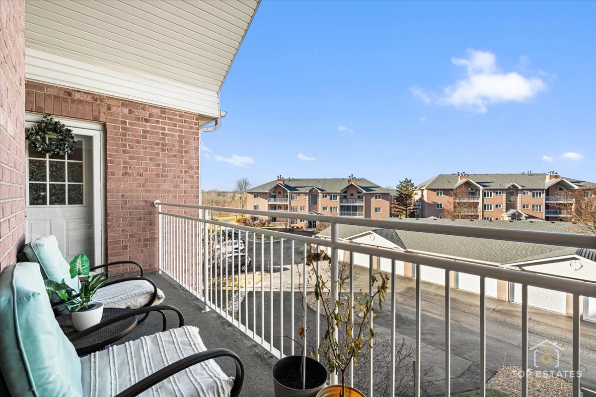 17950 Settlers Pond Way #3B, Orland Park, IL 60467