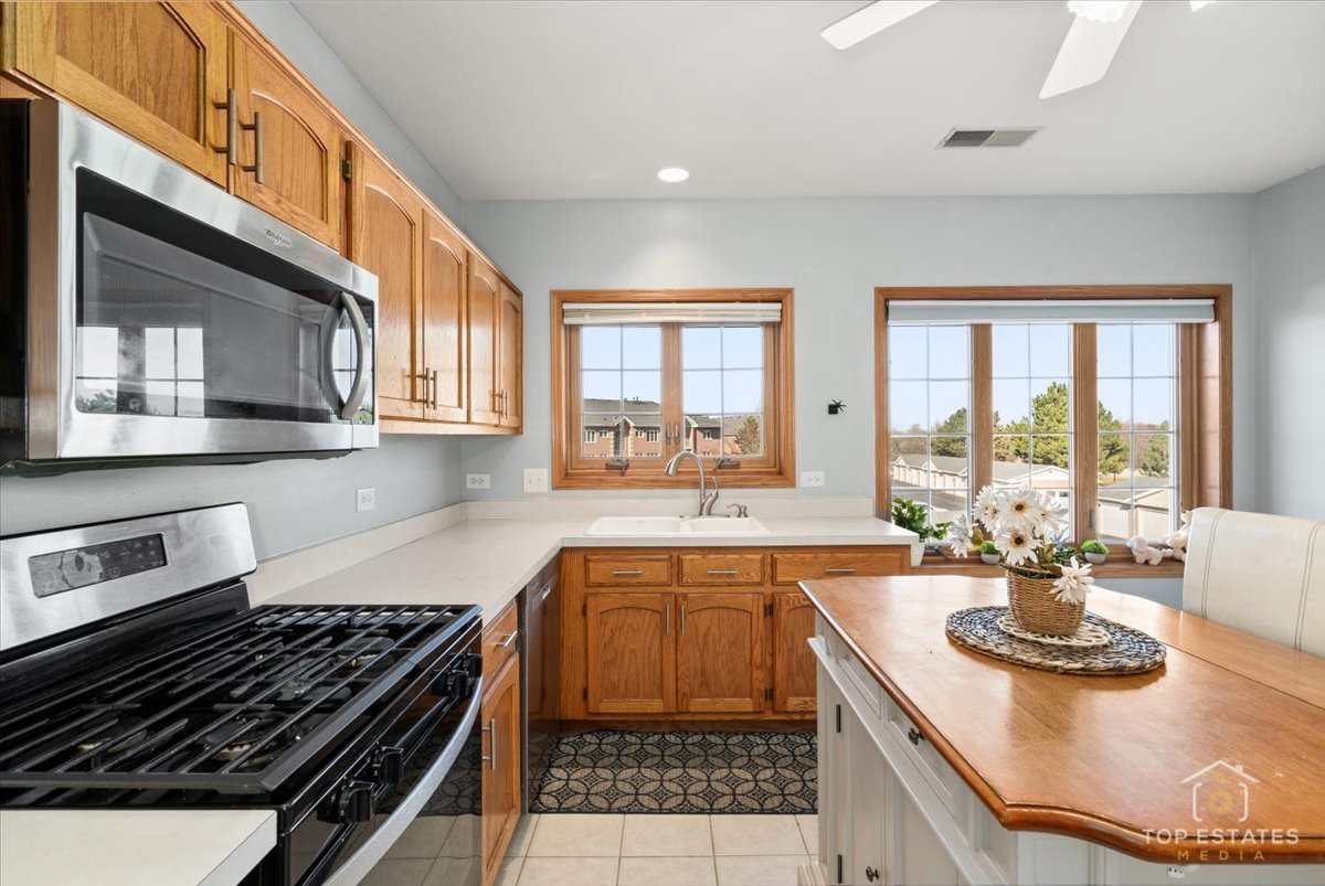 17950 Settlers Pond Way #3B, Orland Park, IL 60467