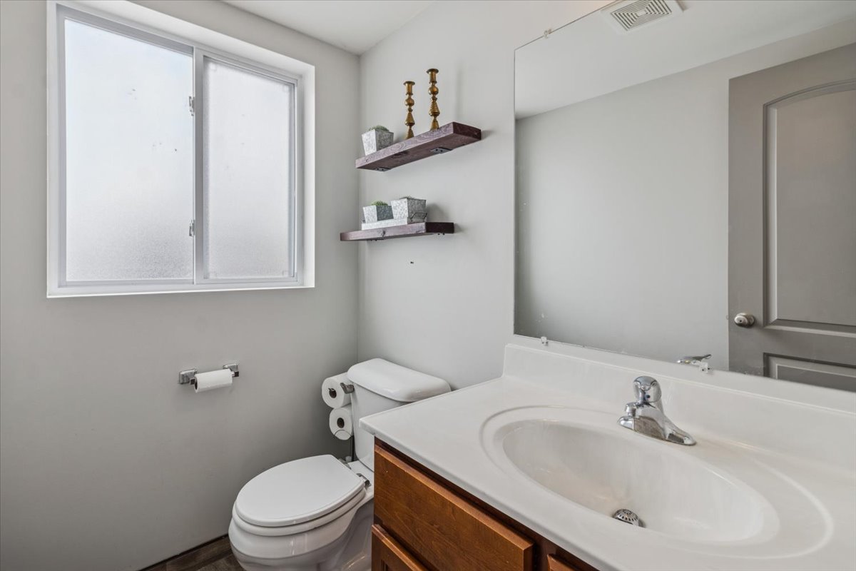 1112 Kim Court, Joliet, IL 60431