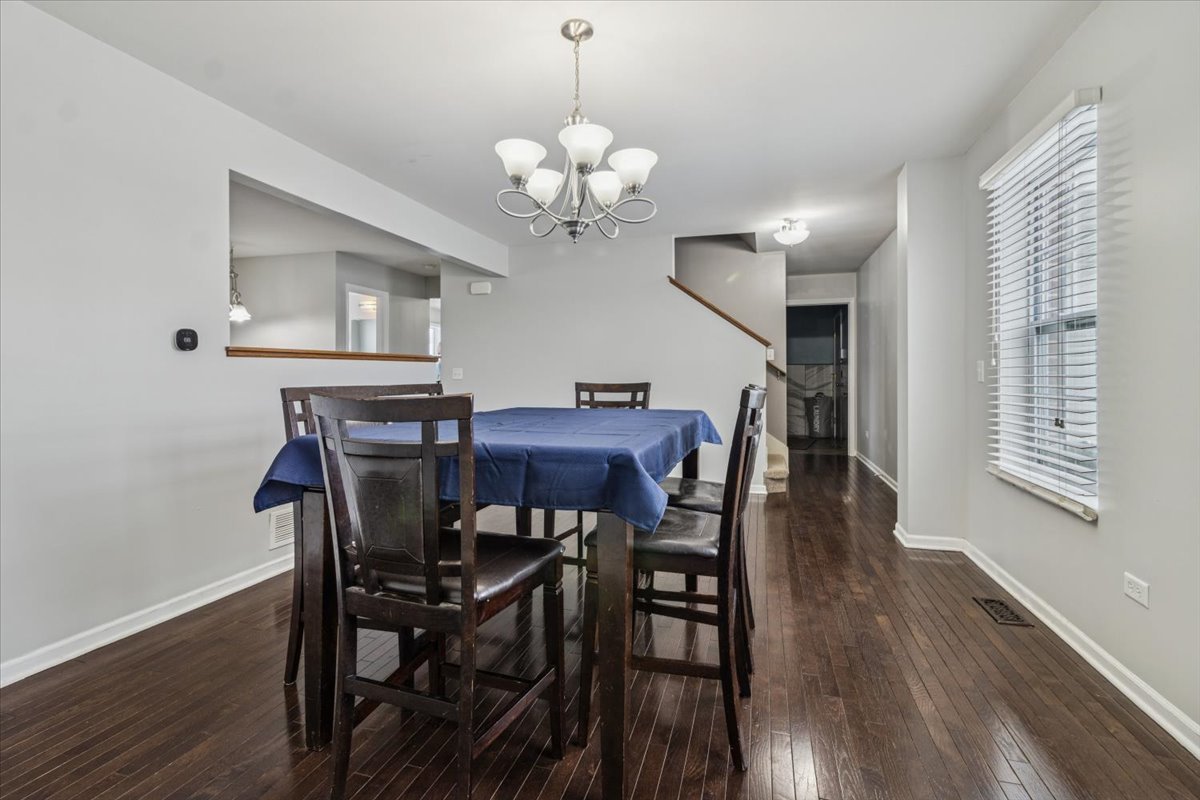 1112 Kim Court, Joliet, IL 60431