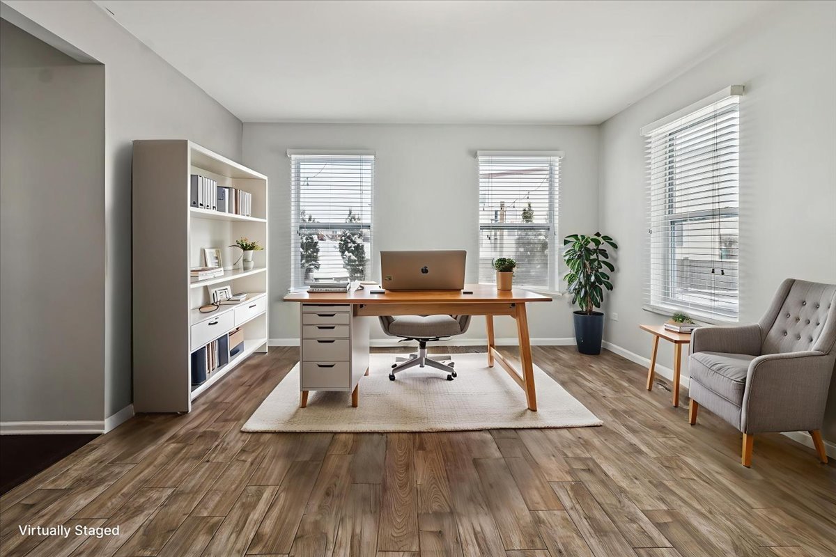 1112 Kim Court, Joliet, IL 60431