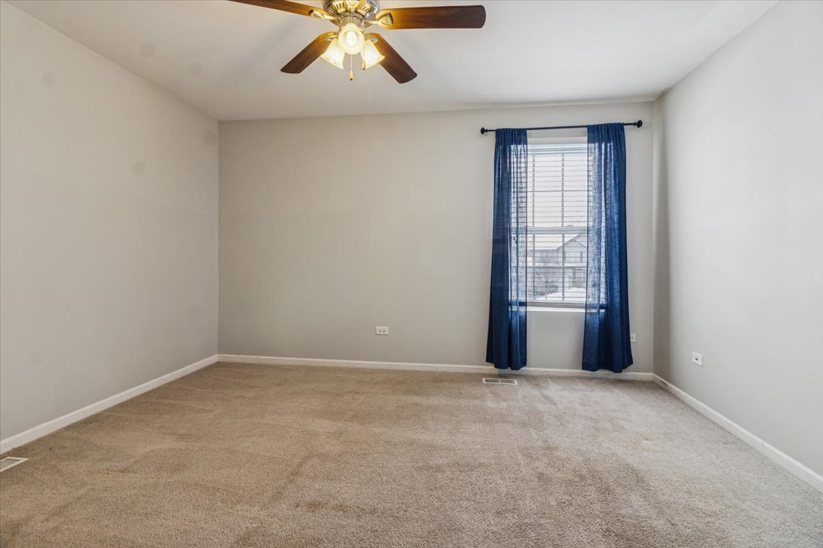 1112 Kim Court, Joliet, IL 60431