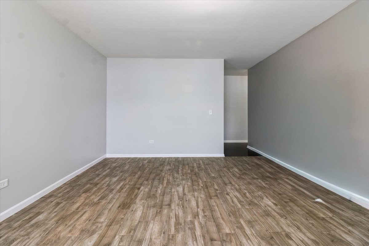 1112 Kim Court, Joliet, IL 60431