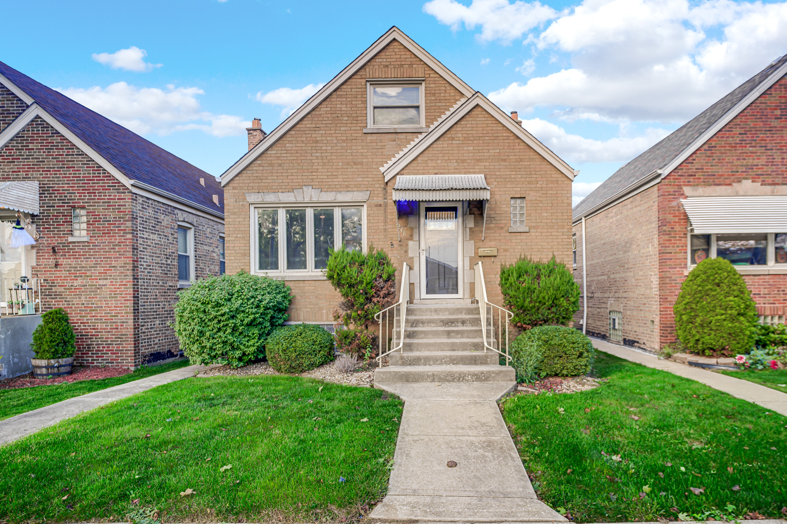 5248 S Narragansett Avenue, Chicago, IL 60638