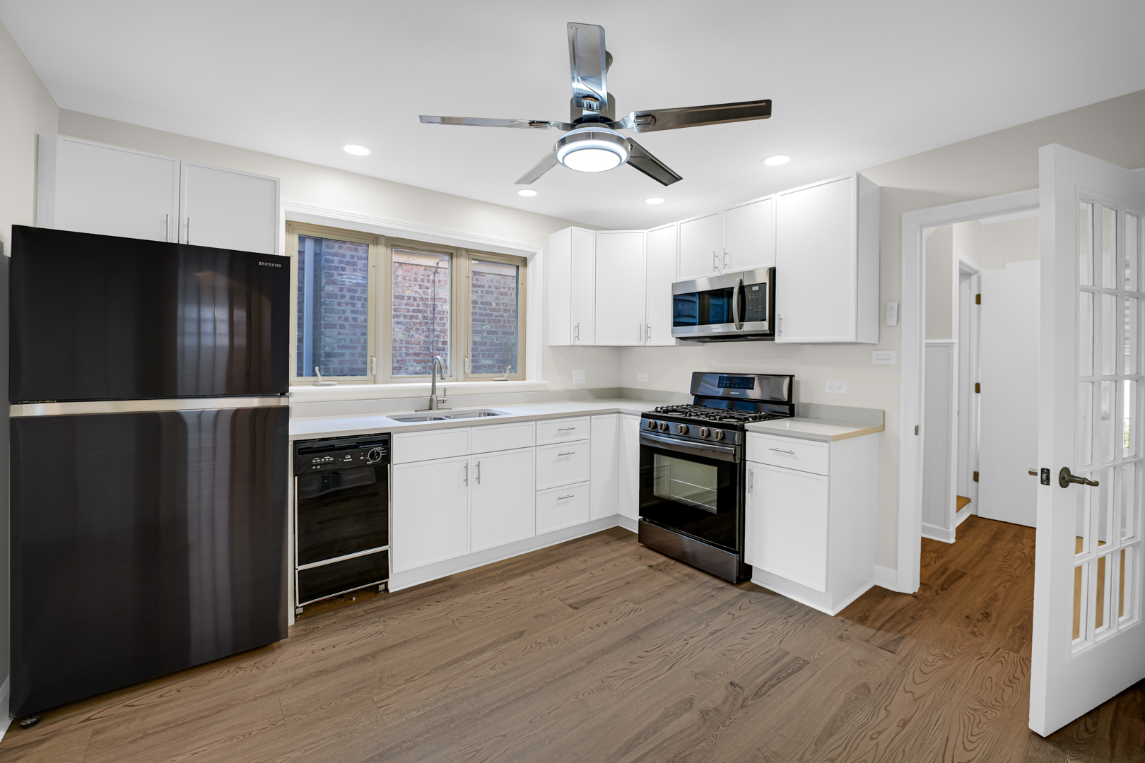 5248 S Narragansett Avenue, Chicago, IL 60638