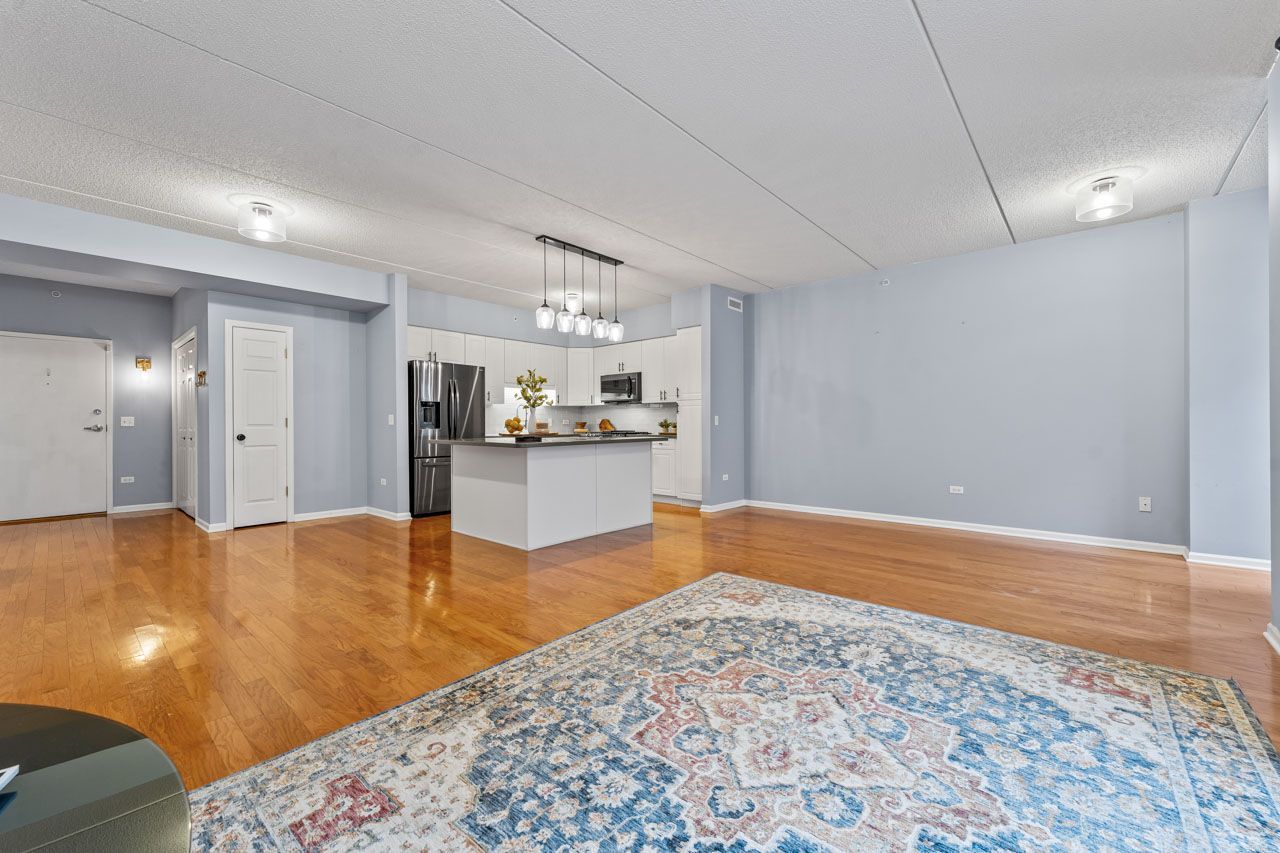 133 W Palatine Road #108, Palatine, IL 60067