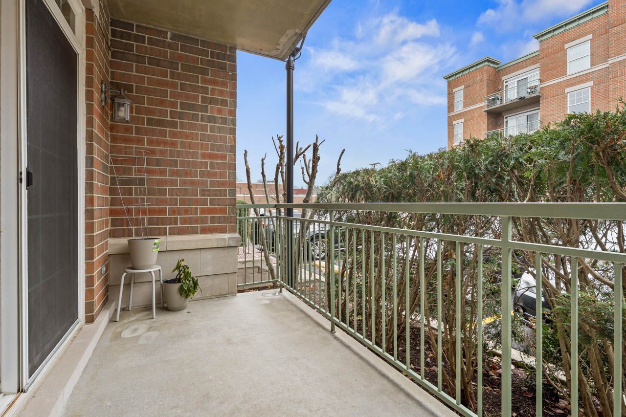 133 W Palatine Road #108, Palatine, IL 60067