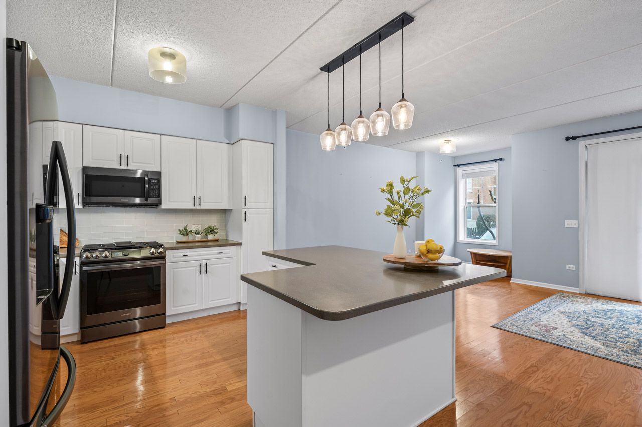 133 W Palatine Road #108, Palatine, IL 60067