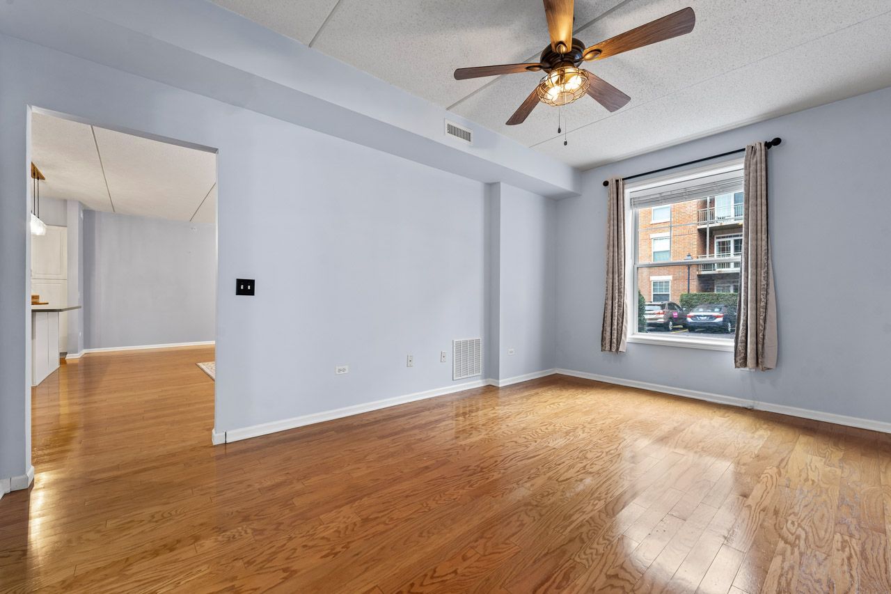 133 W Palatine Road #108, Palatine, IL 60067