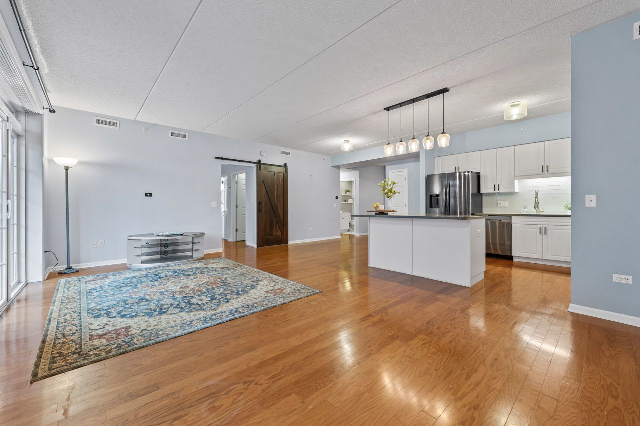 133 W Palatine Road #108, Palatine, IL 60067