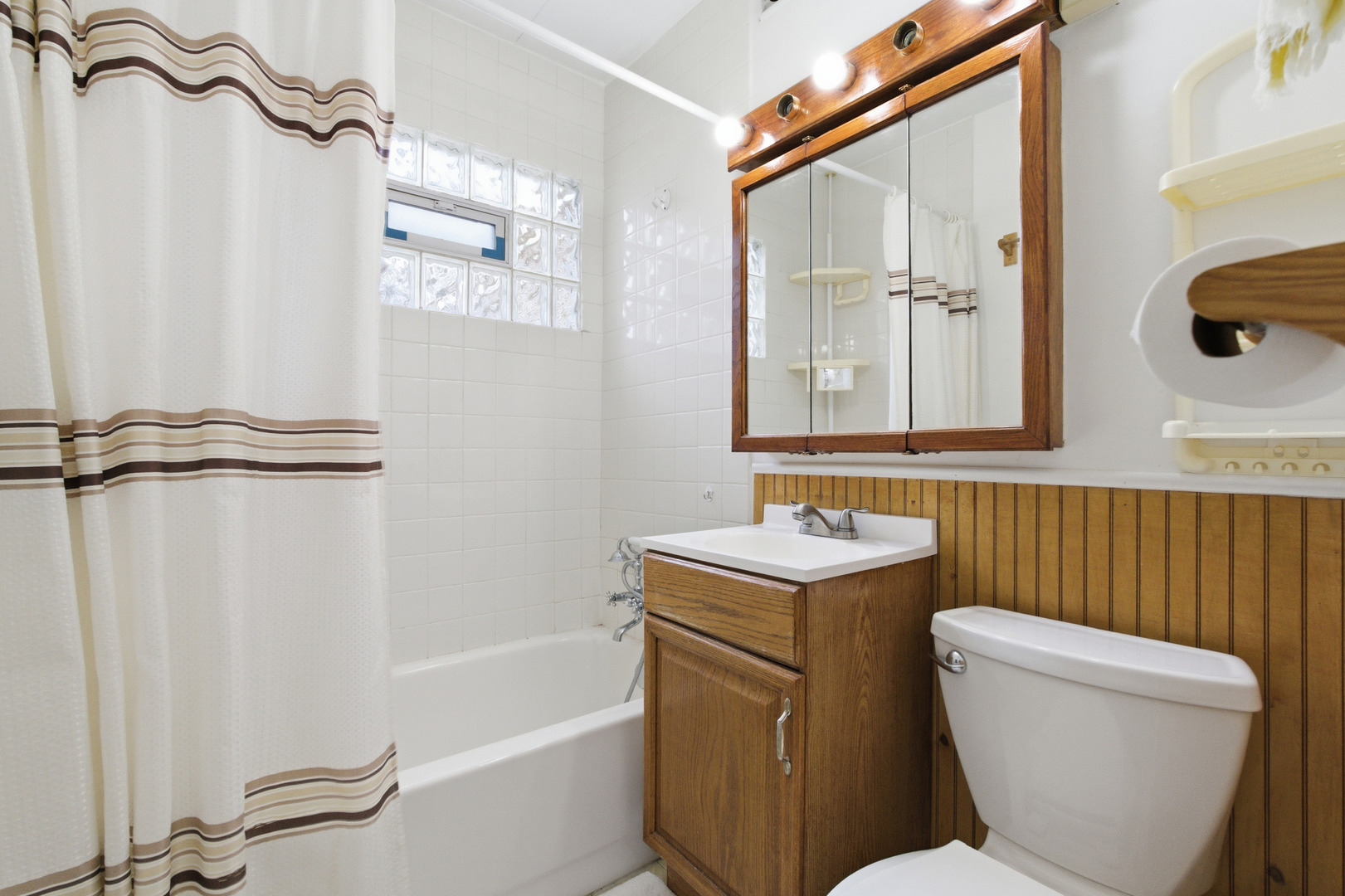 1678 174TH Place, Hammond, IN 46324