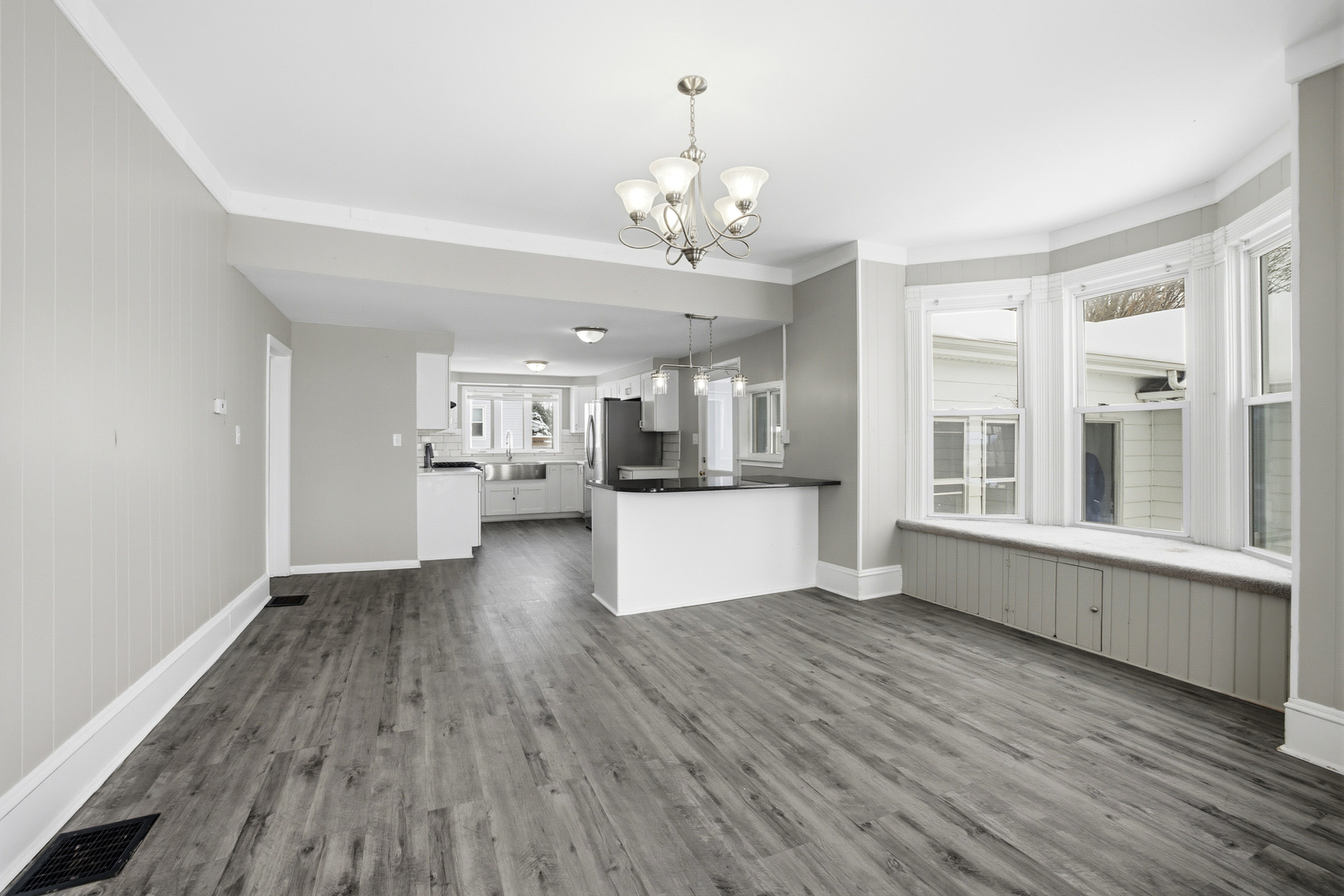 406 W Balsam Street, Forreston, IL 61030