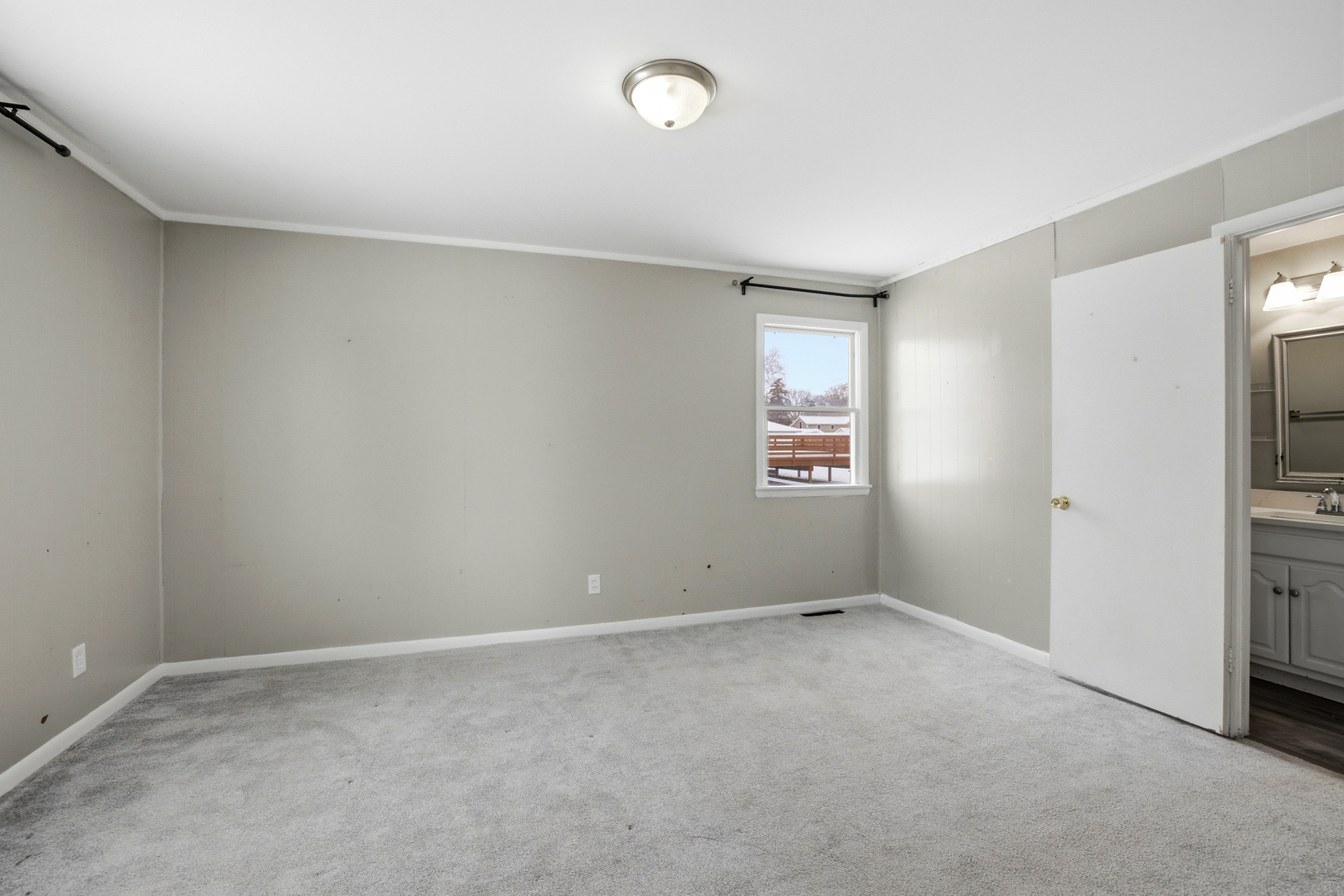 406 W Balsam Street, Forreston, IL 61030