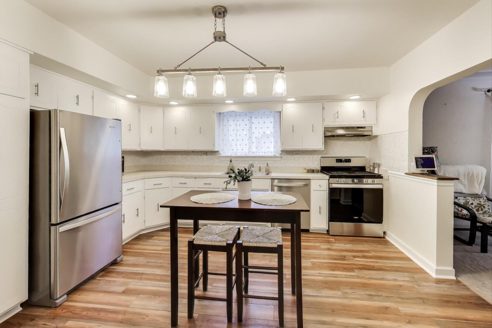 2643 Ridge Road, Lansing, IL 60438