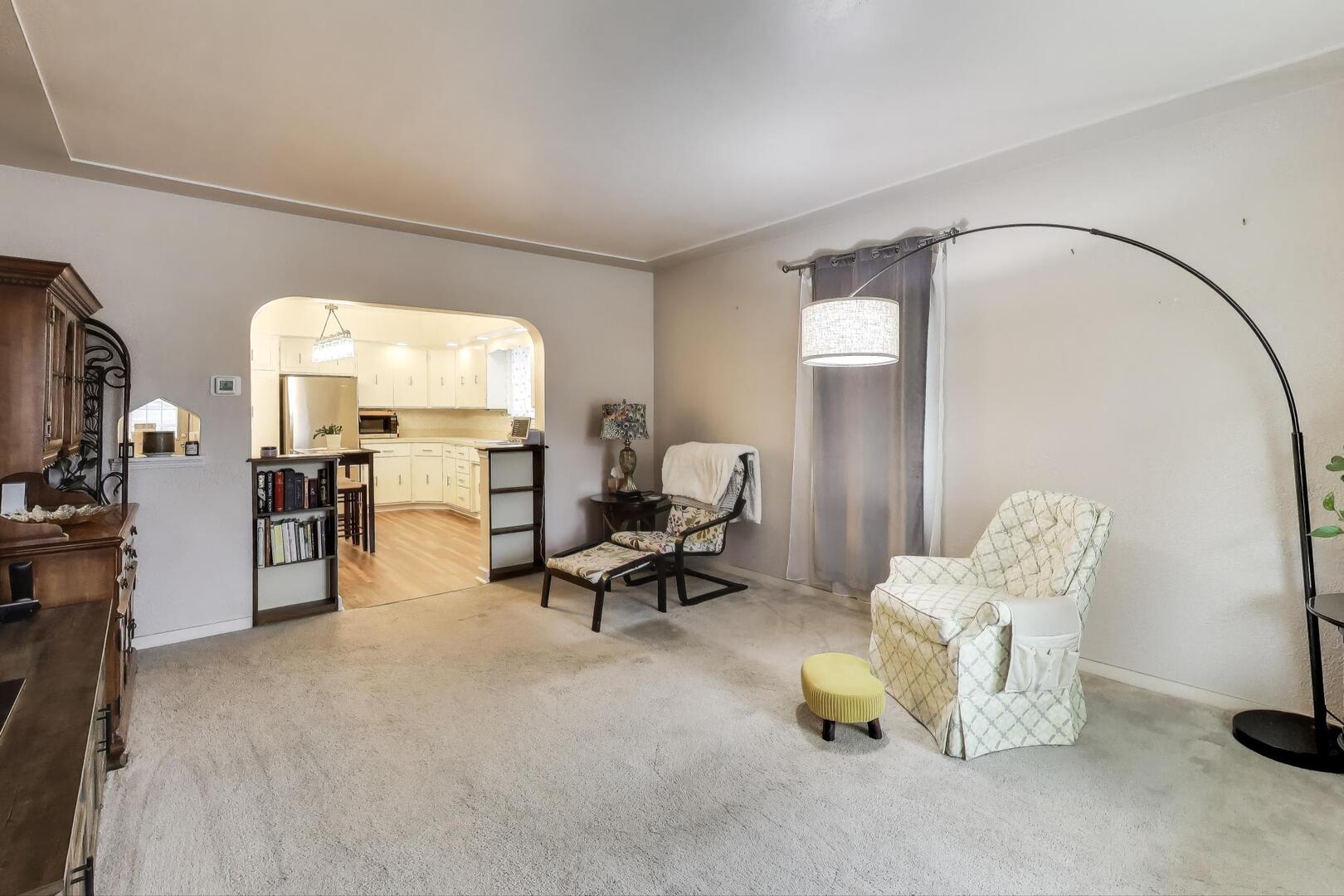 2643 Ridge Road, Lansing, IL 60438