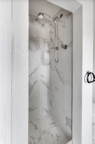 2643 Ridge Road, Lansing, IL 60438