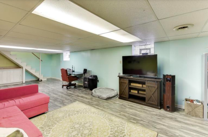 2643 Ridge Road, Lansing, IL 60438