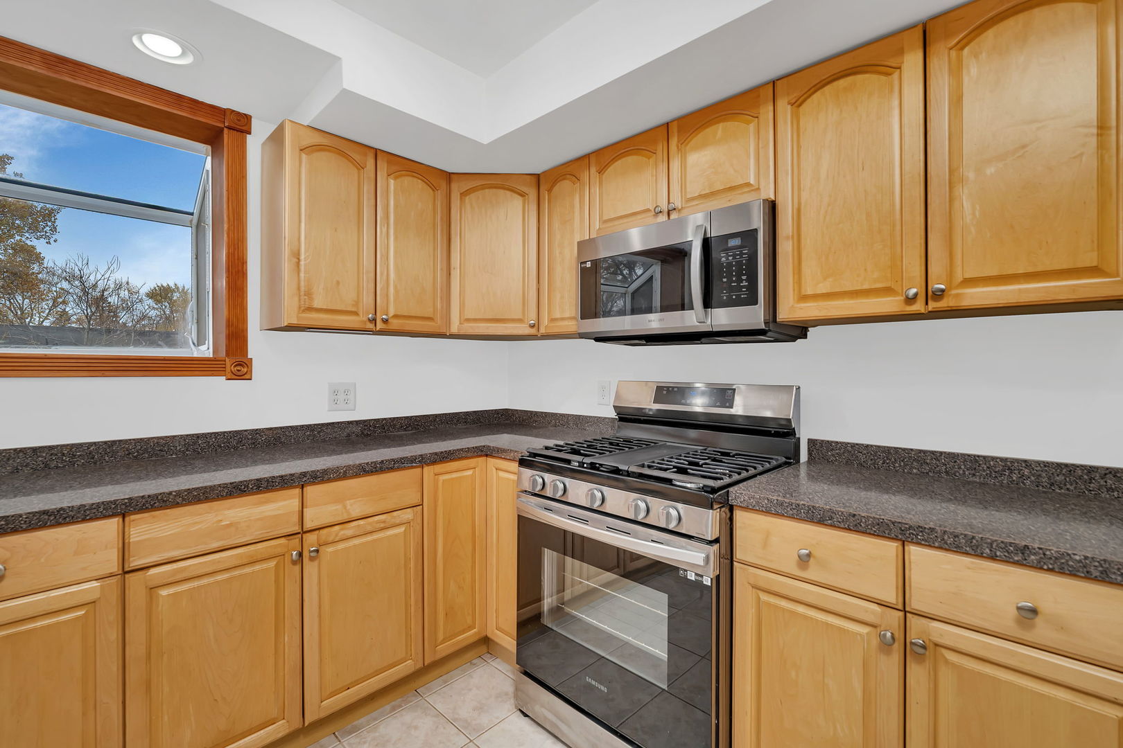 156 Cypress Drive, Bolingbrook, IL 60440